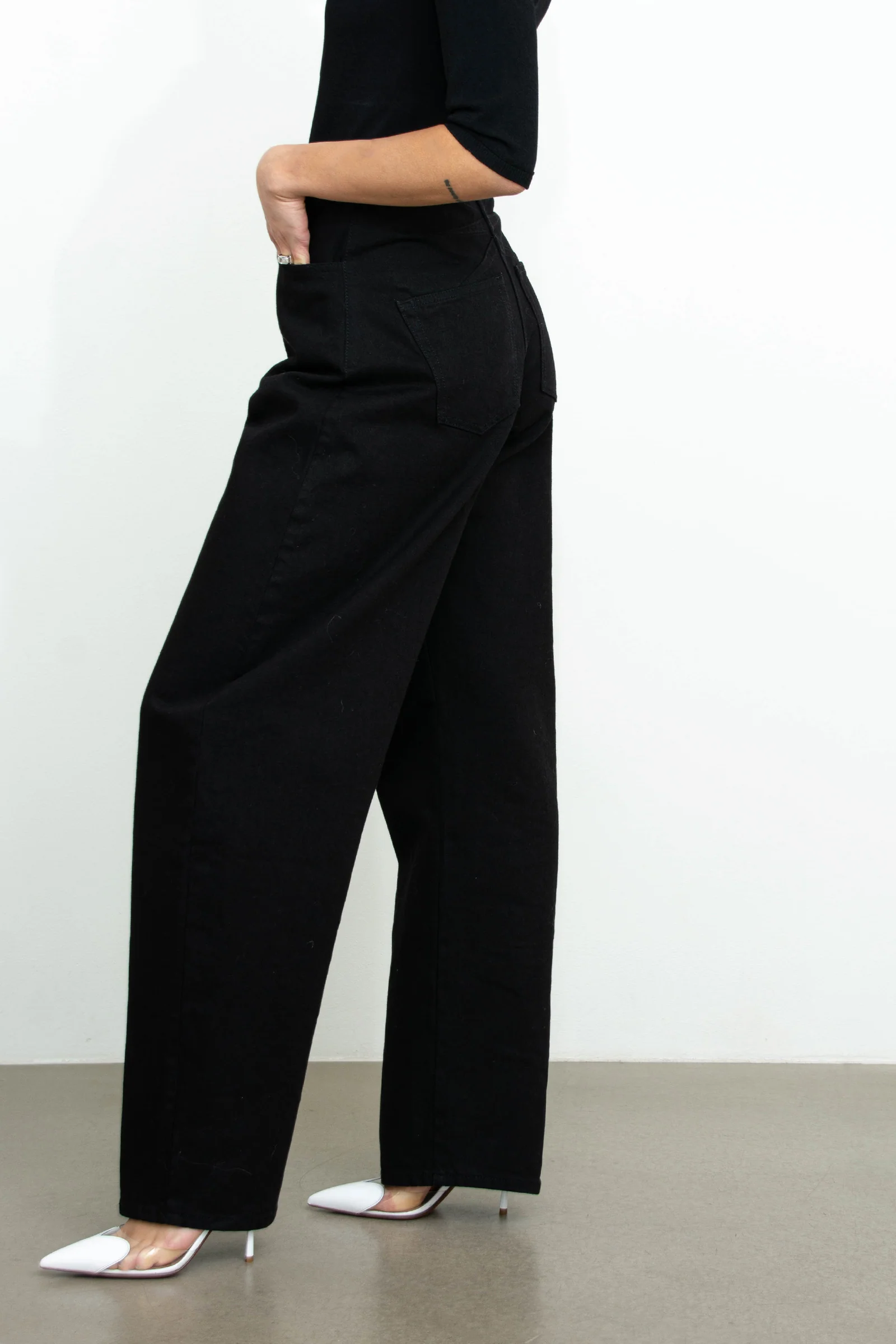 Round Jeans - Image 4