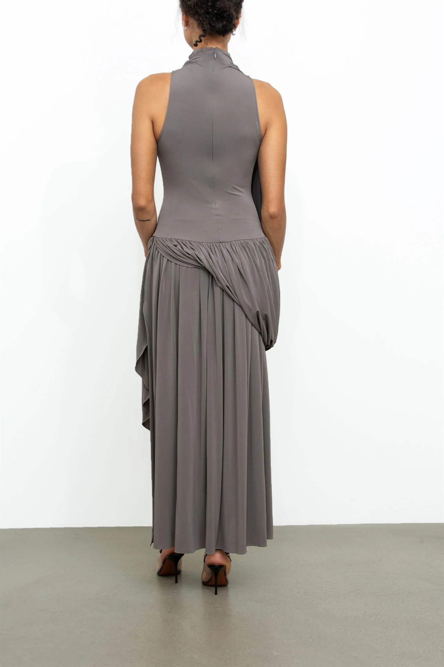 Cape dress - Image 5