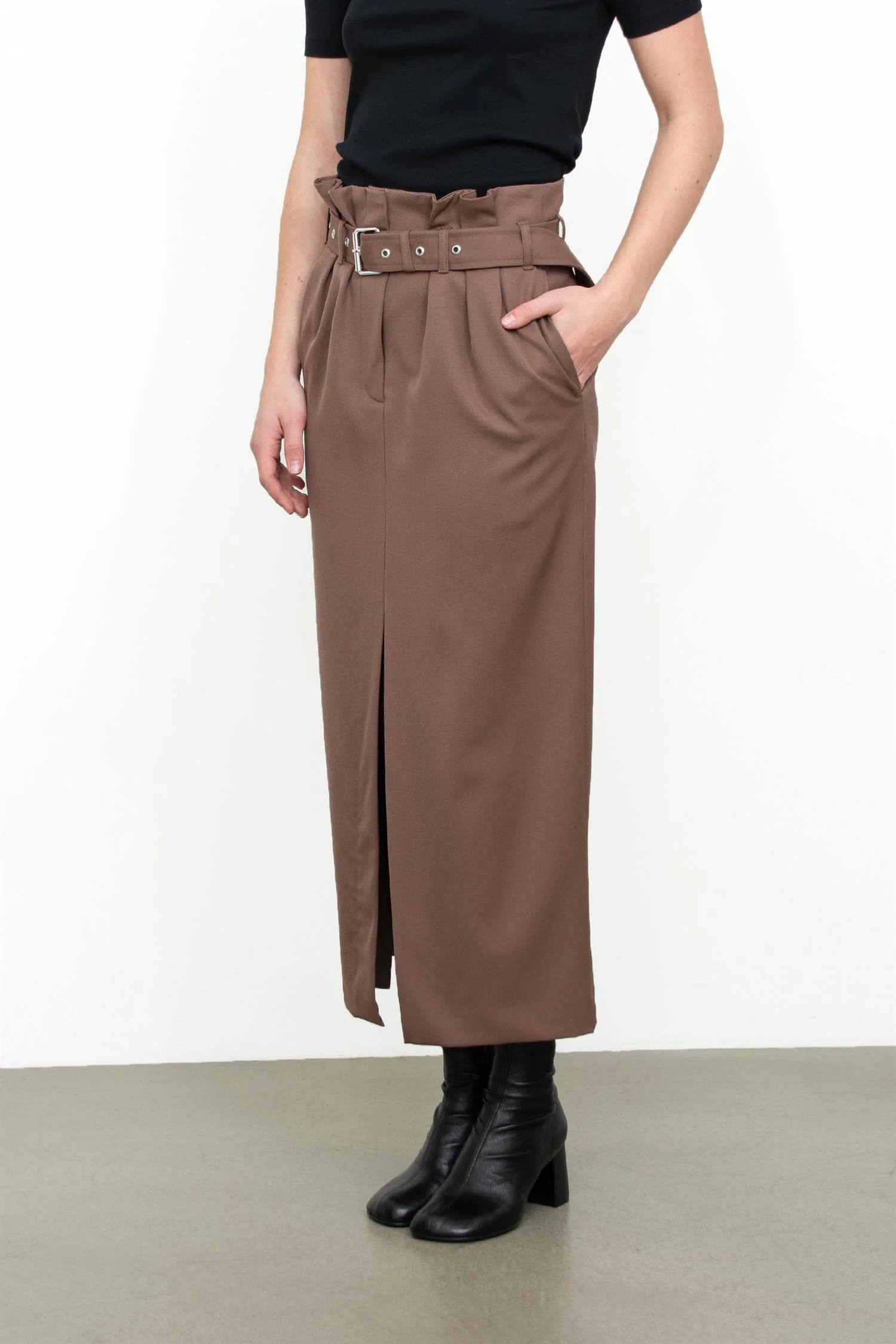 Belted skirt - Image 2
