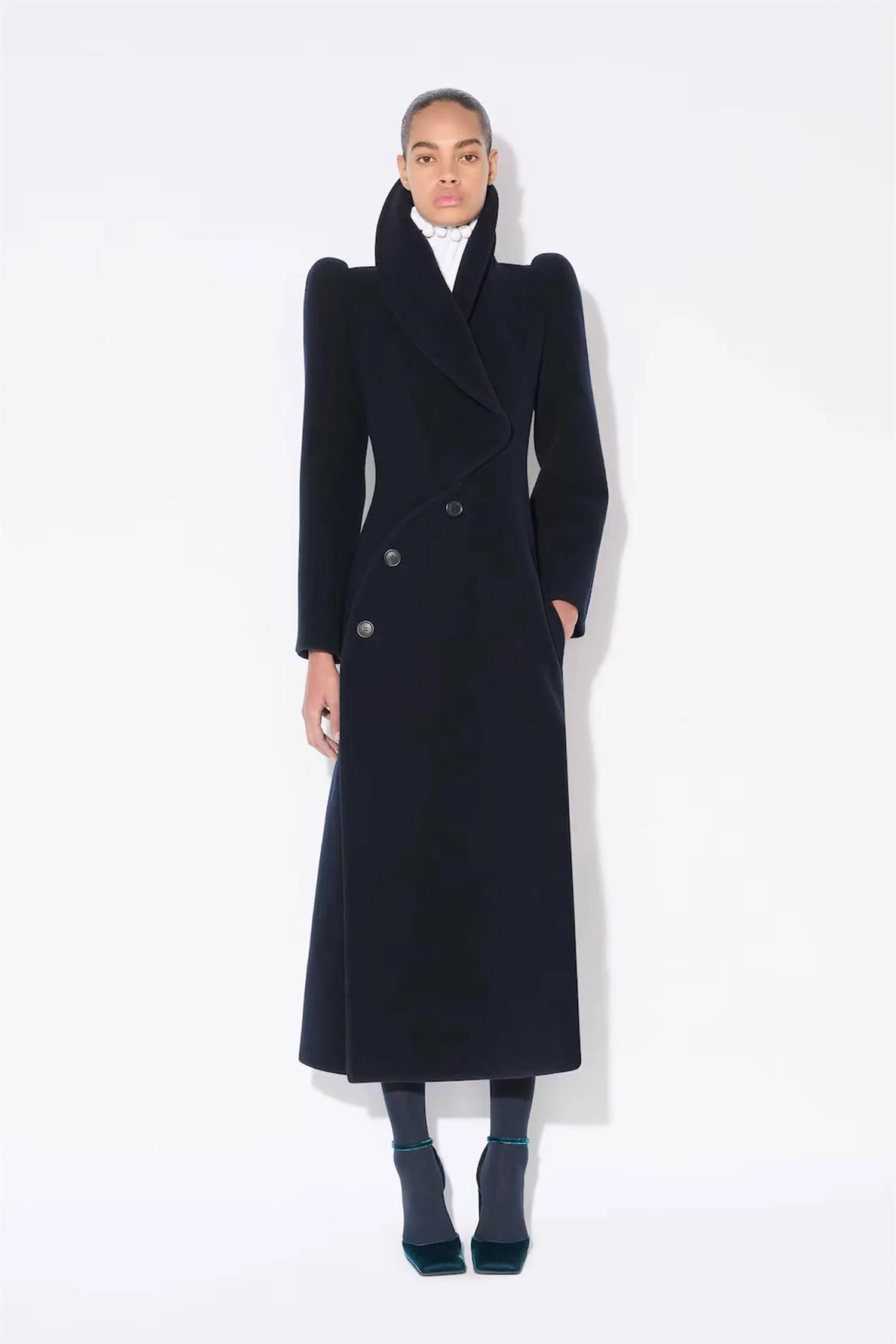 Wool curved coat