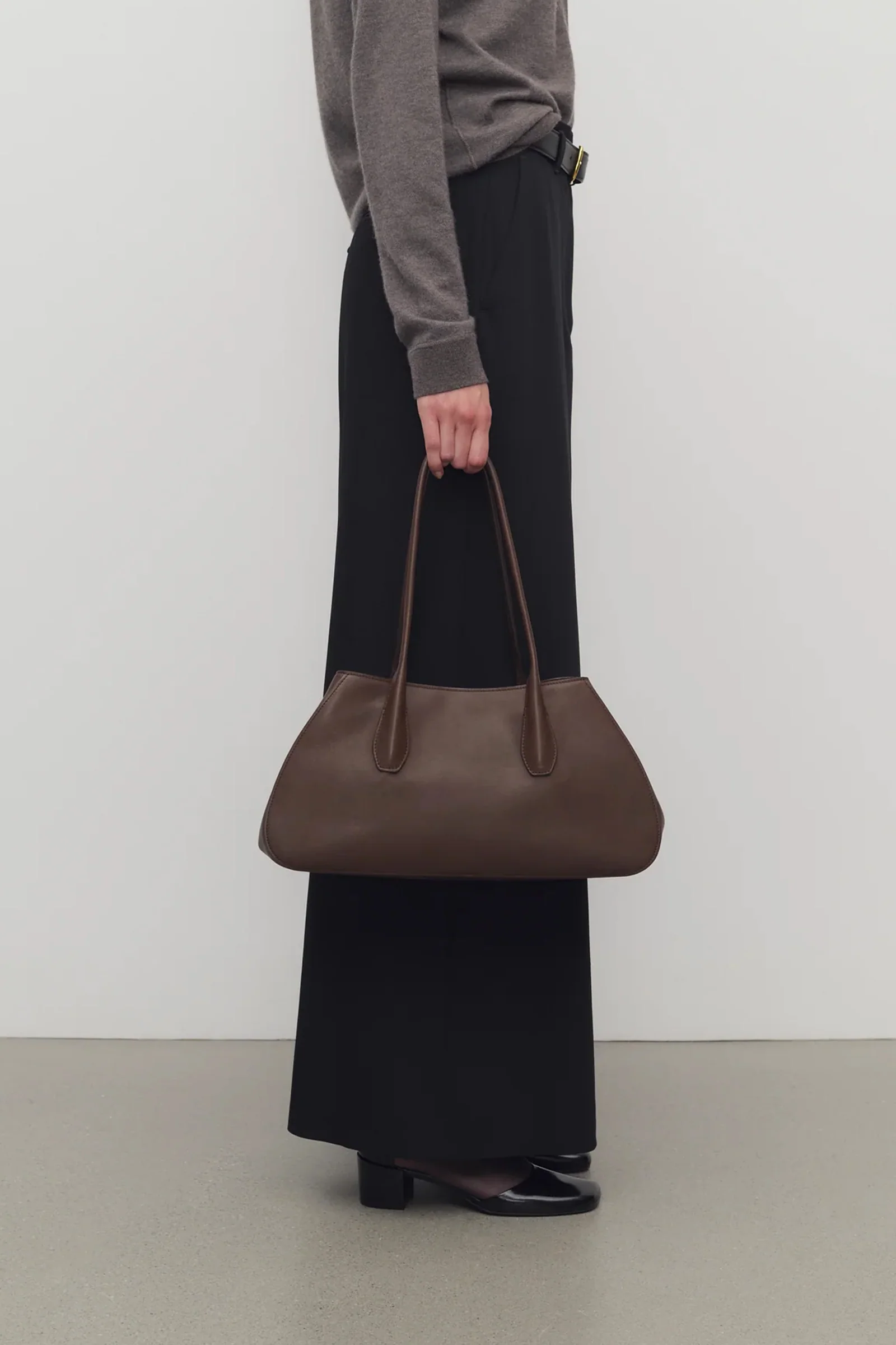 Alger Shoulder Bag - Image 4
