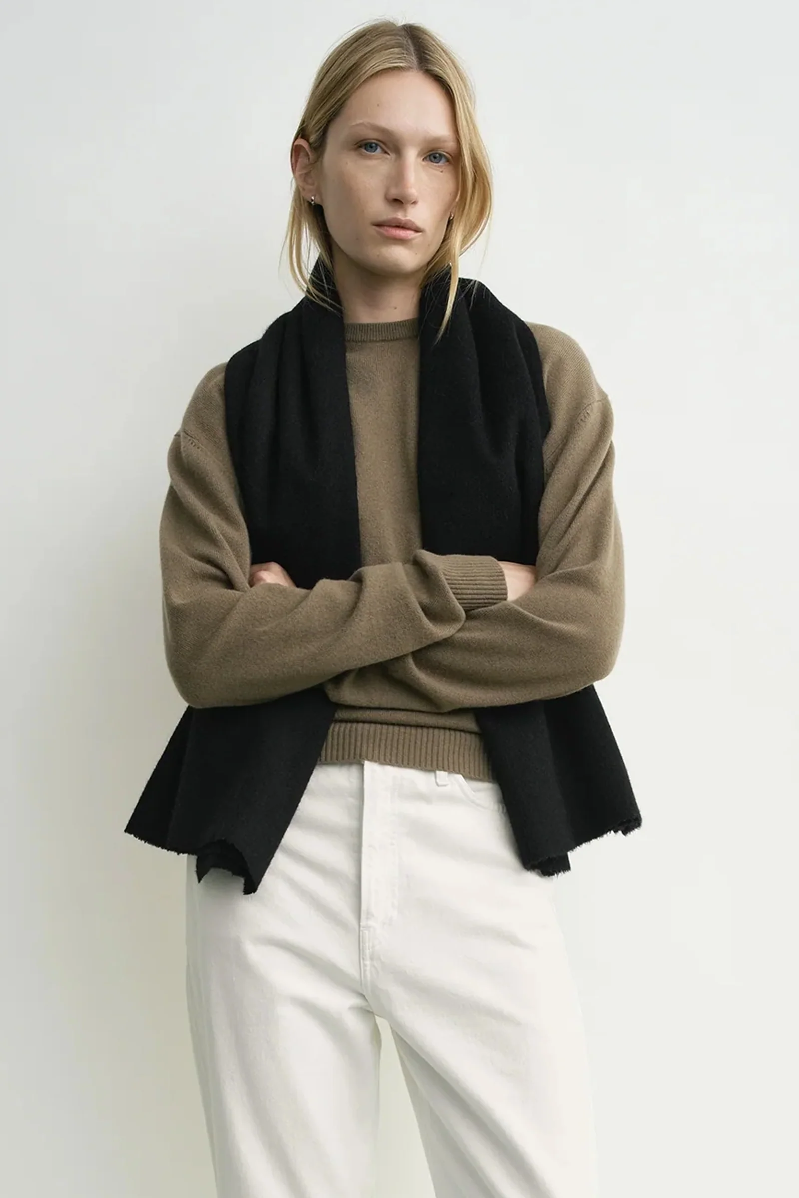 Classic cashmere crew knit - Image 4