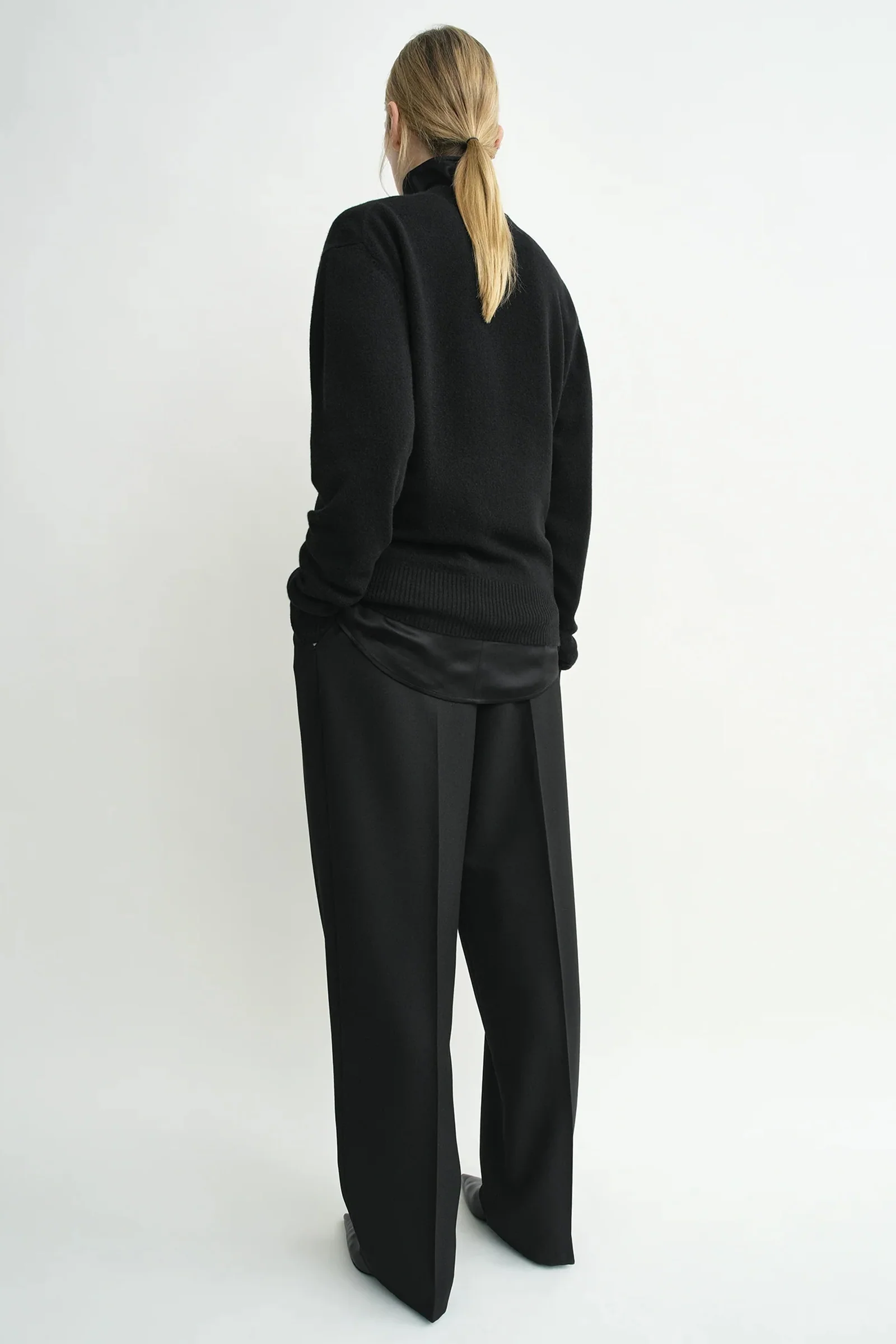 Classic cashmere crew knit - Image 4