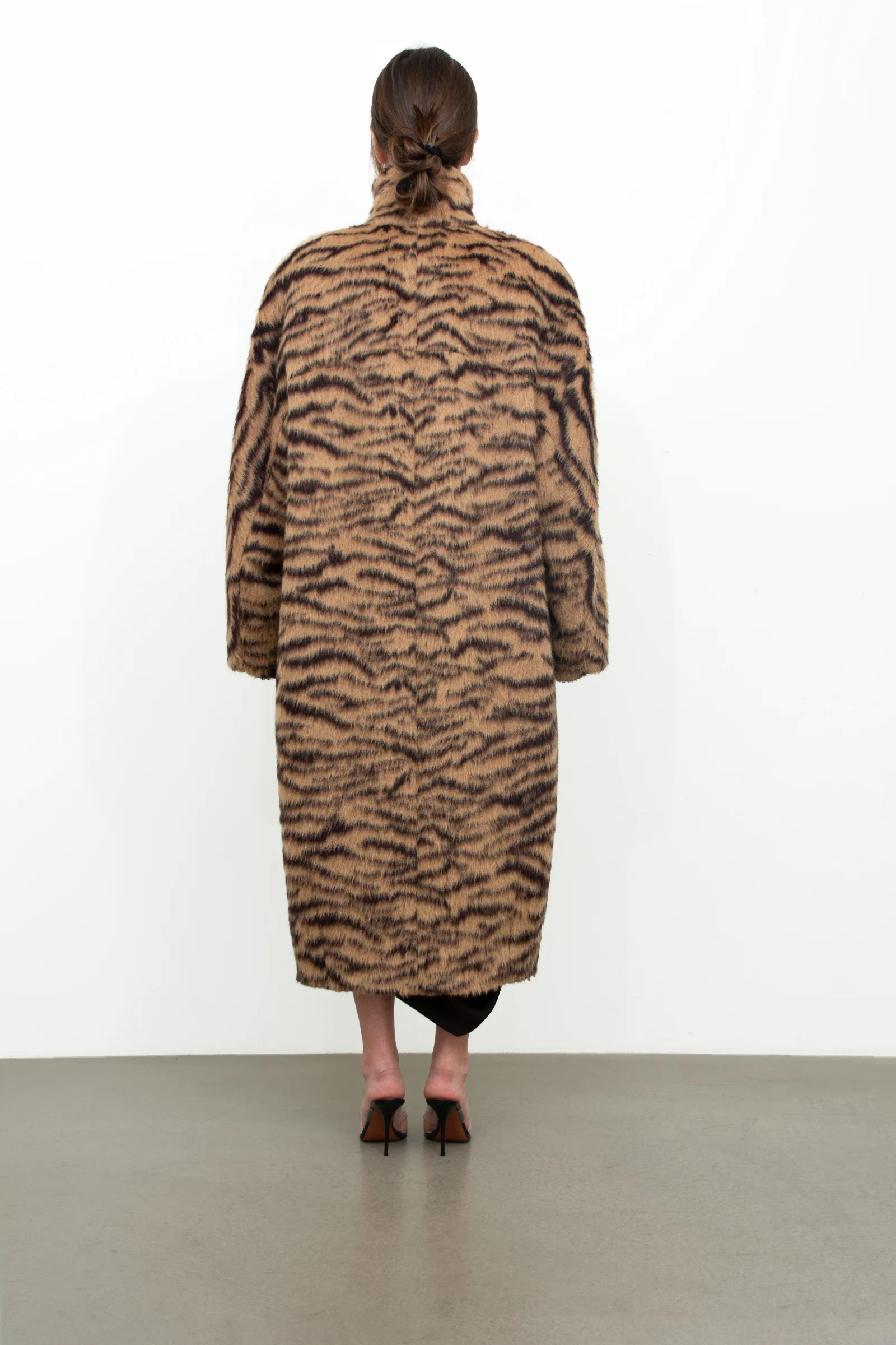 Round Coat - Image 5