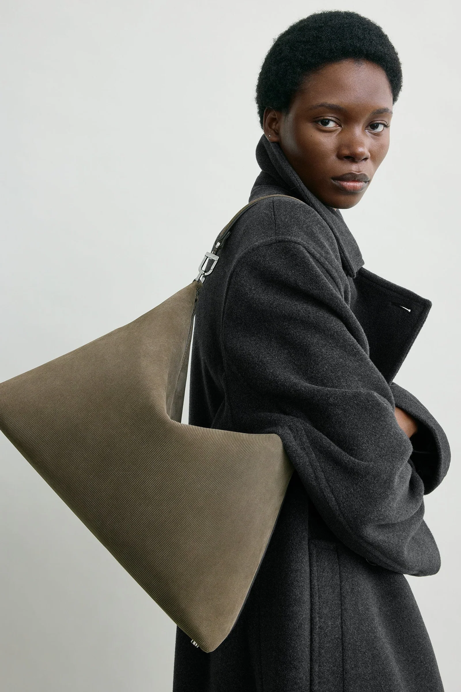 Medium Bevel cord-suede bag - Image 3