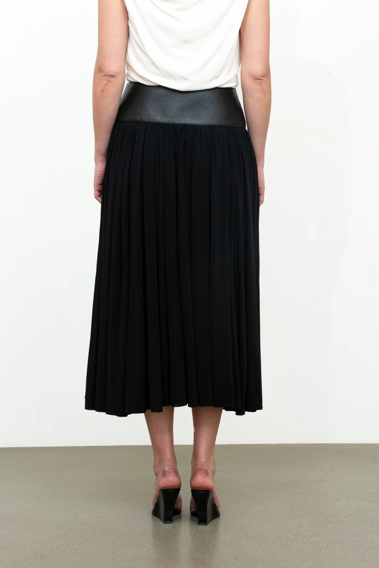 Belt Skirt - Image 5
