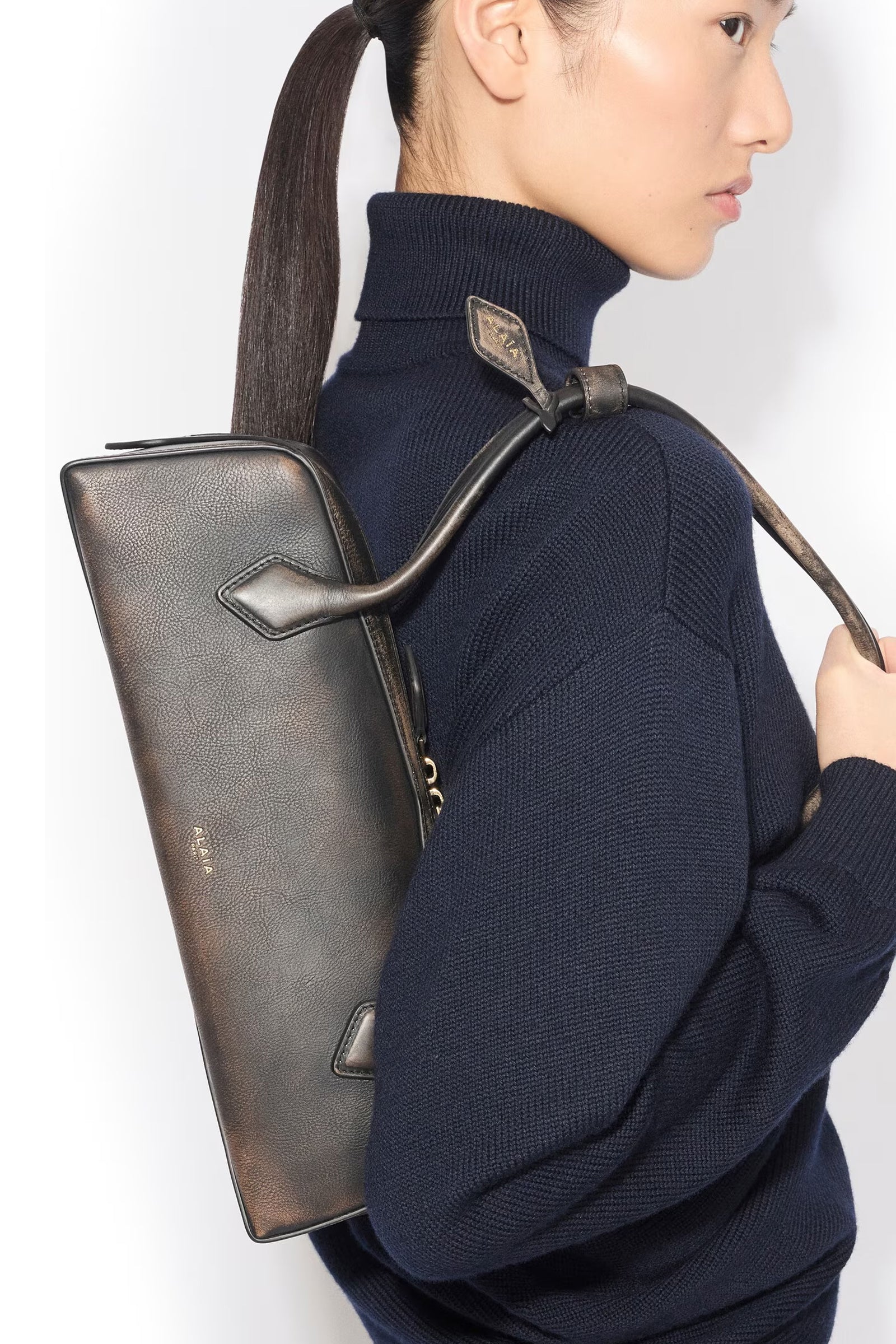 Le Teckel Medium bag aged Leather - Image 4