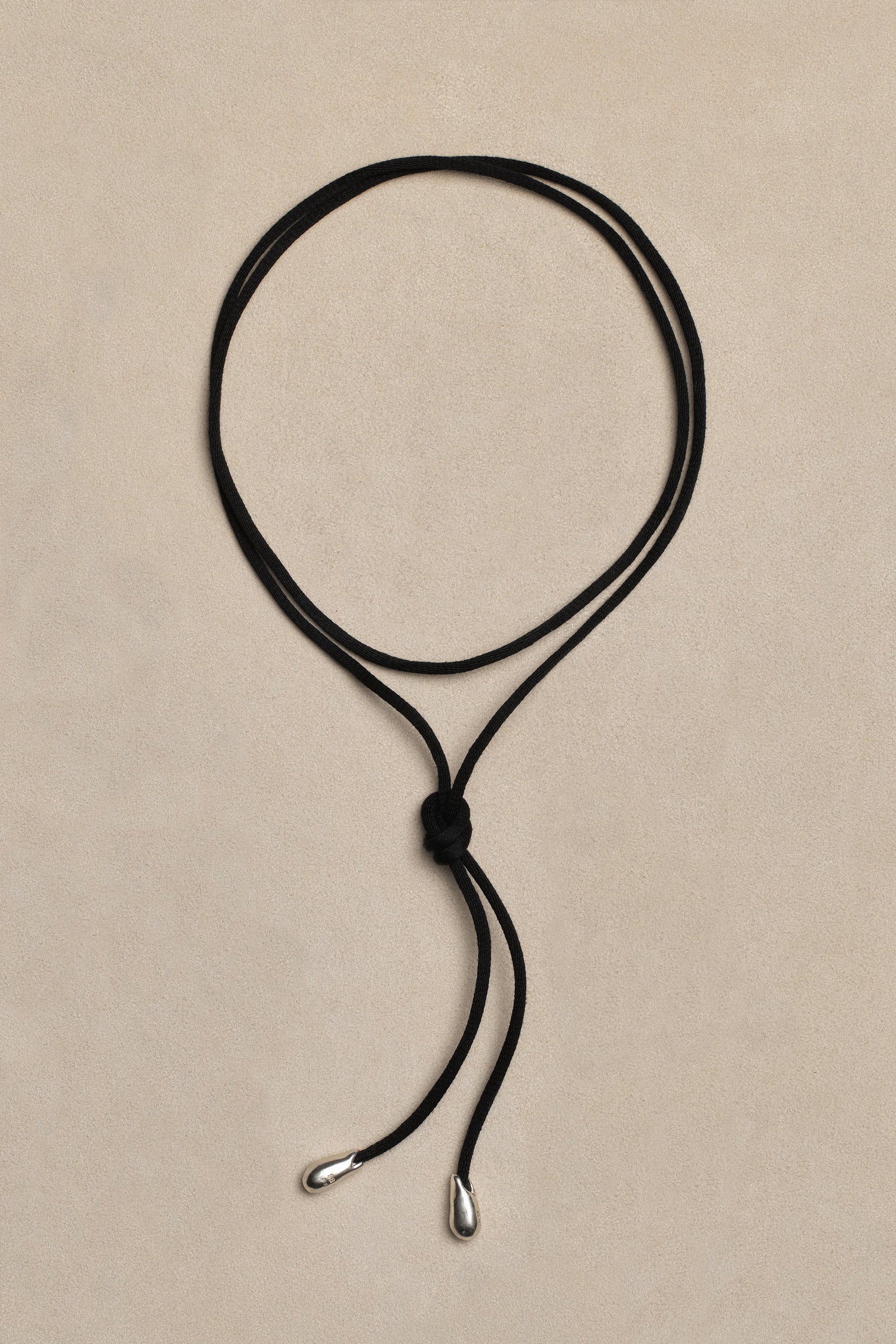 Elegant Shoelace Choker