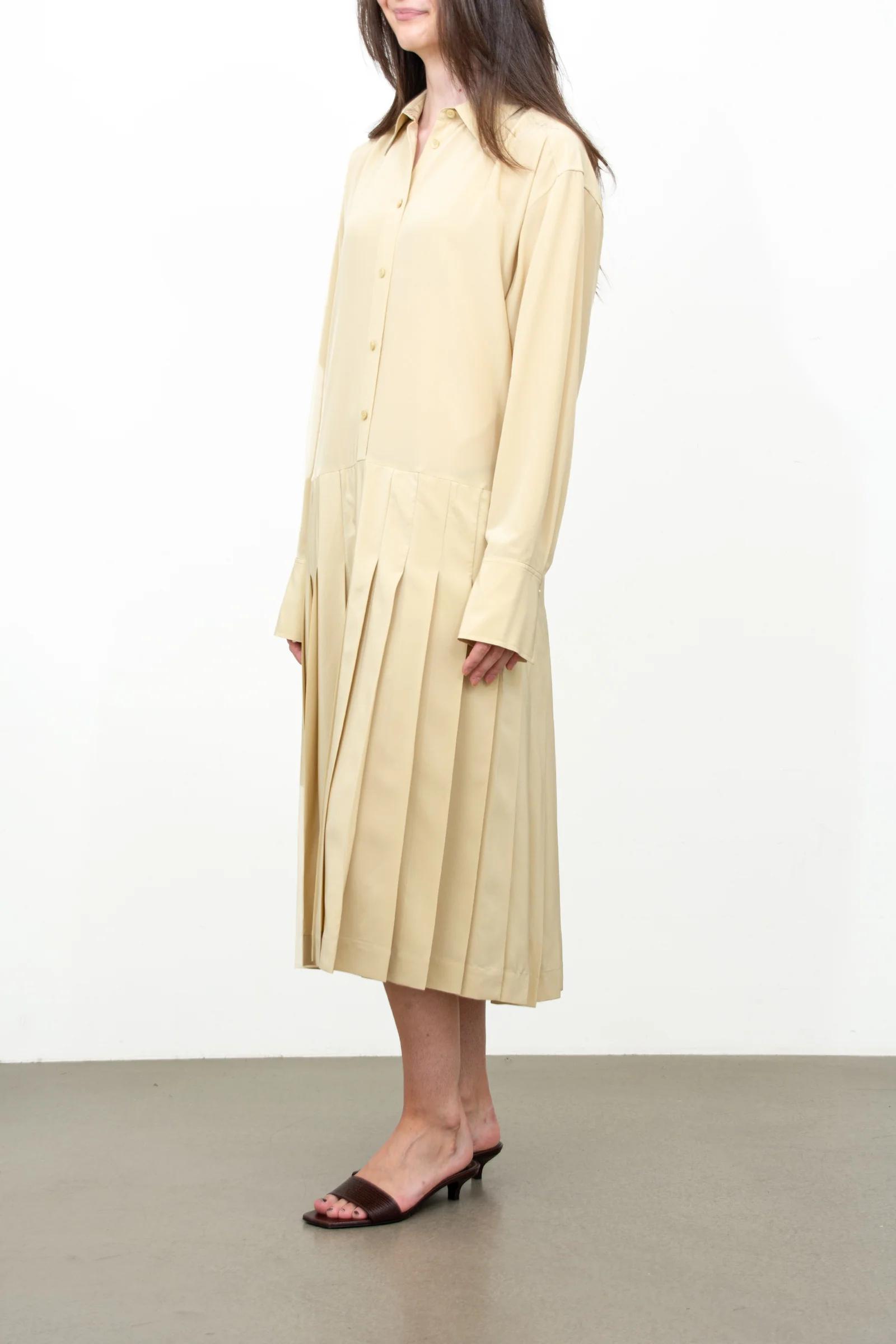 Pleated shirtdress - Image 3