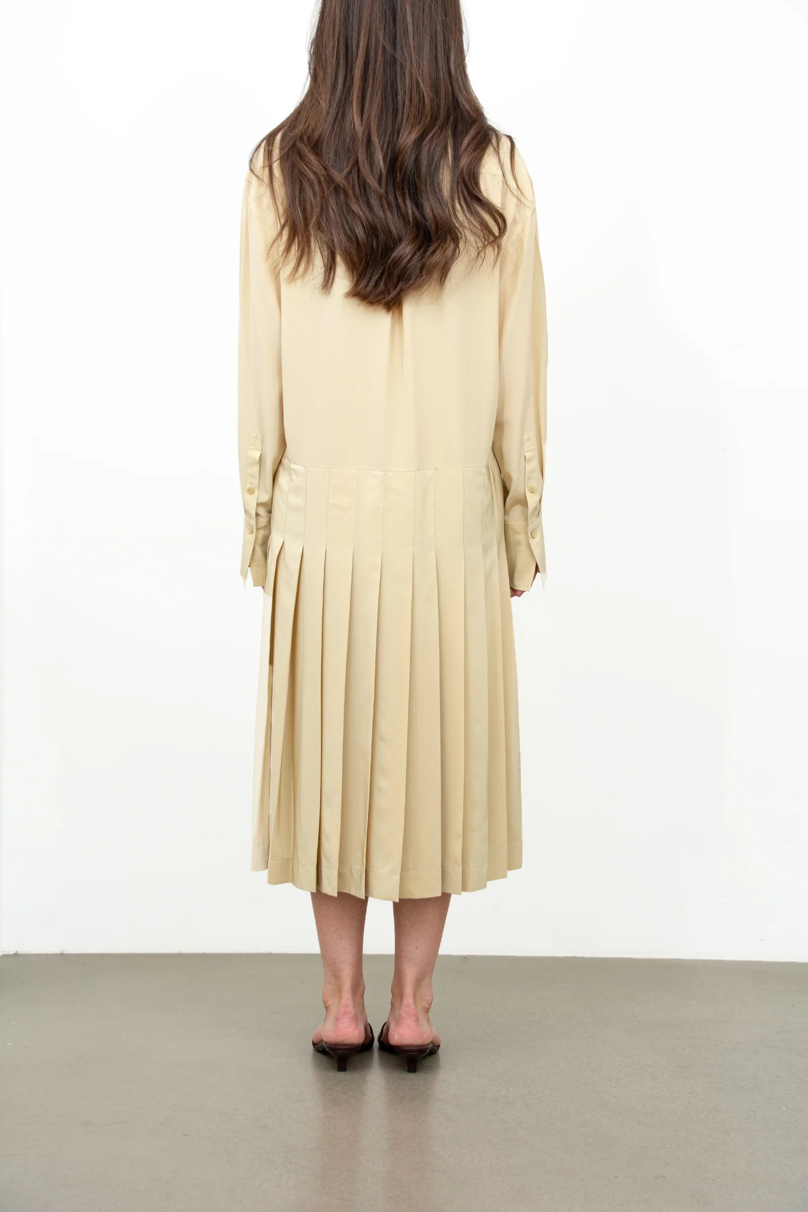 Pleated shirtdress - Image 5