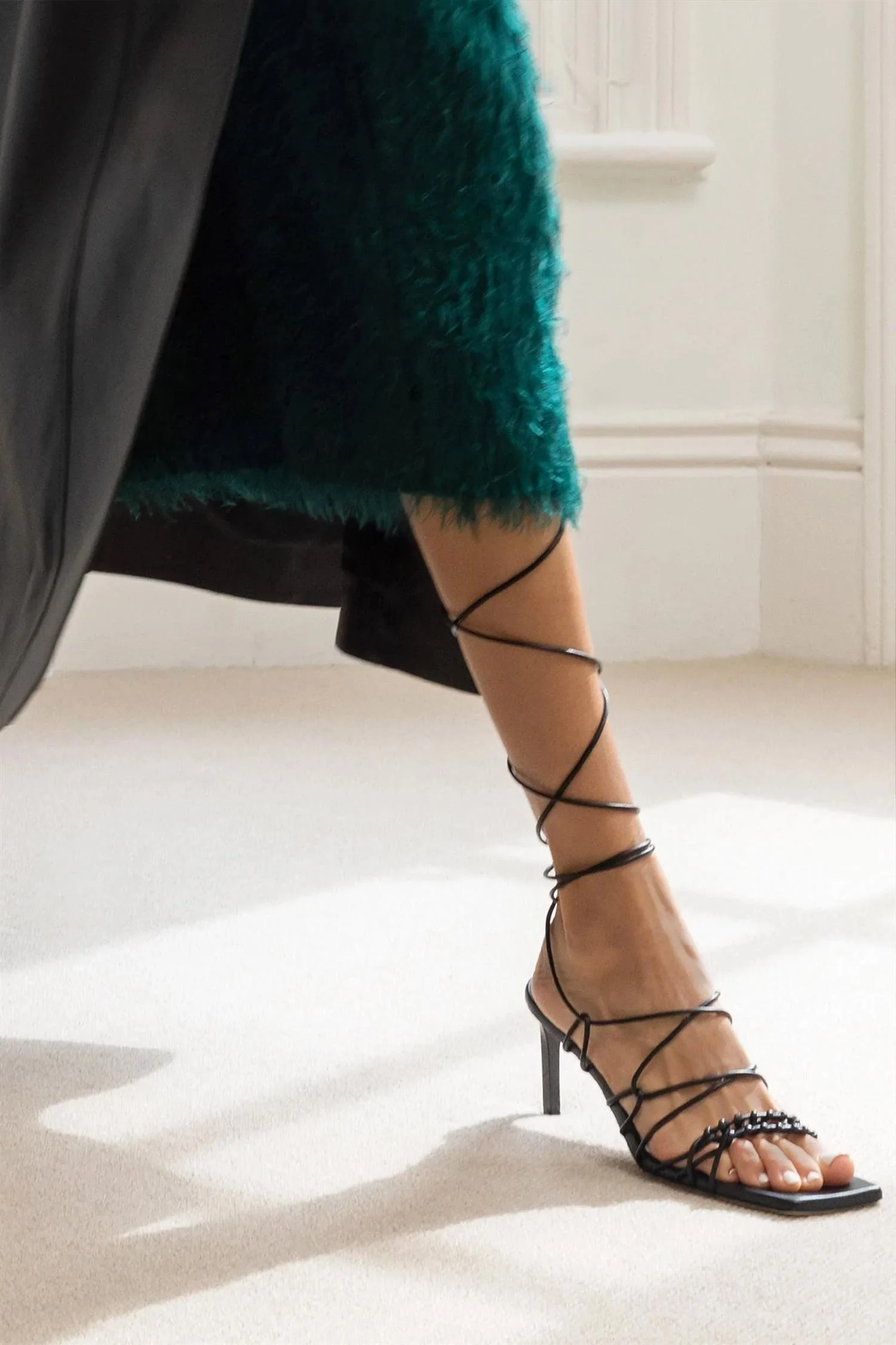 Dani Heel - Image 3