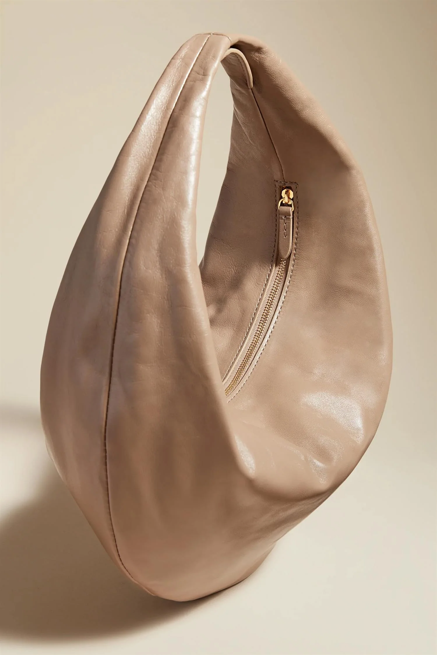Medium Olivia Hobo - Image 4