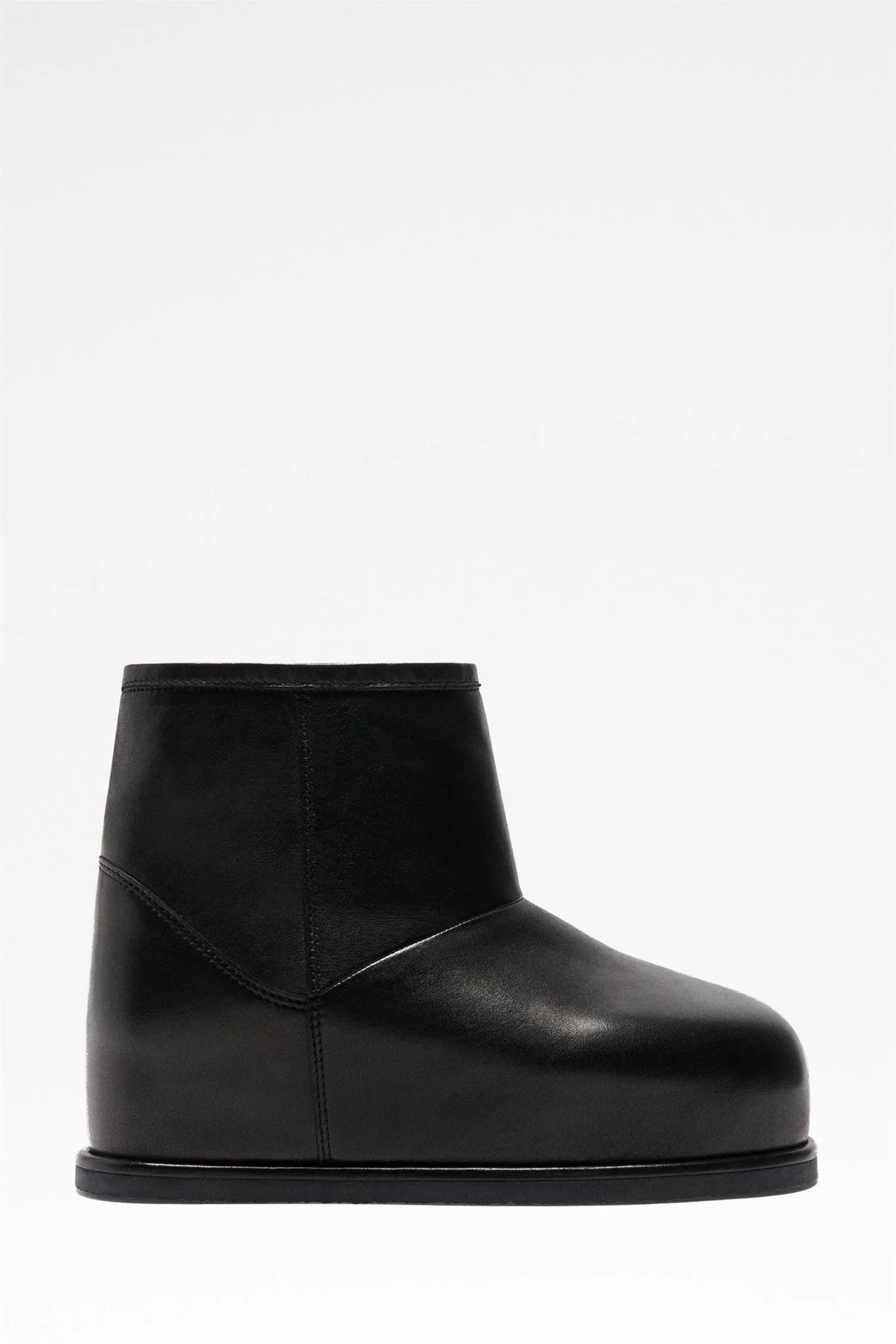 Heidi Boot