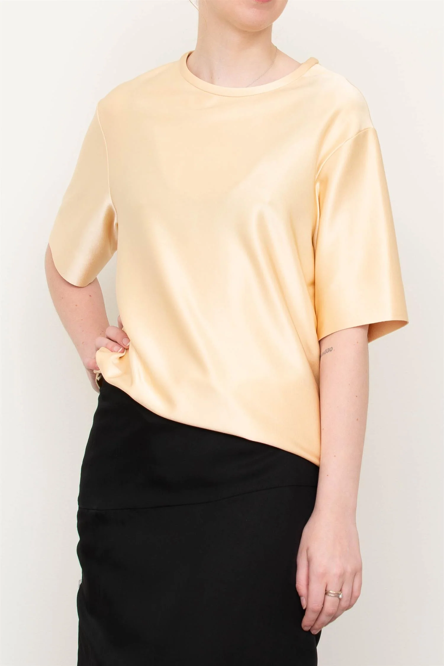 T-Shirt in Matt Viscose Jersey - Image 3