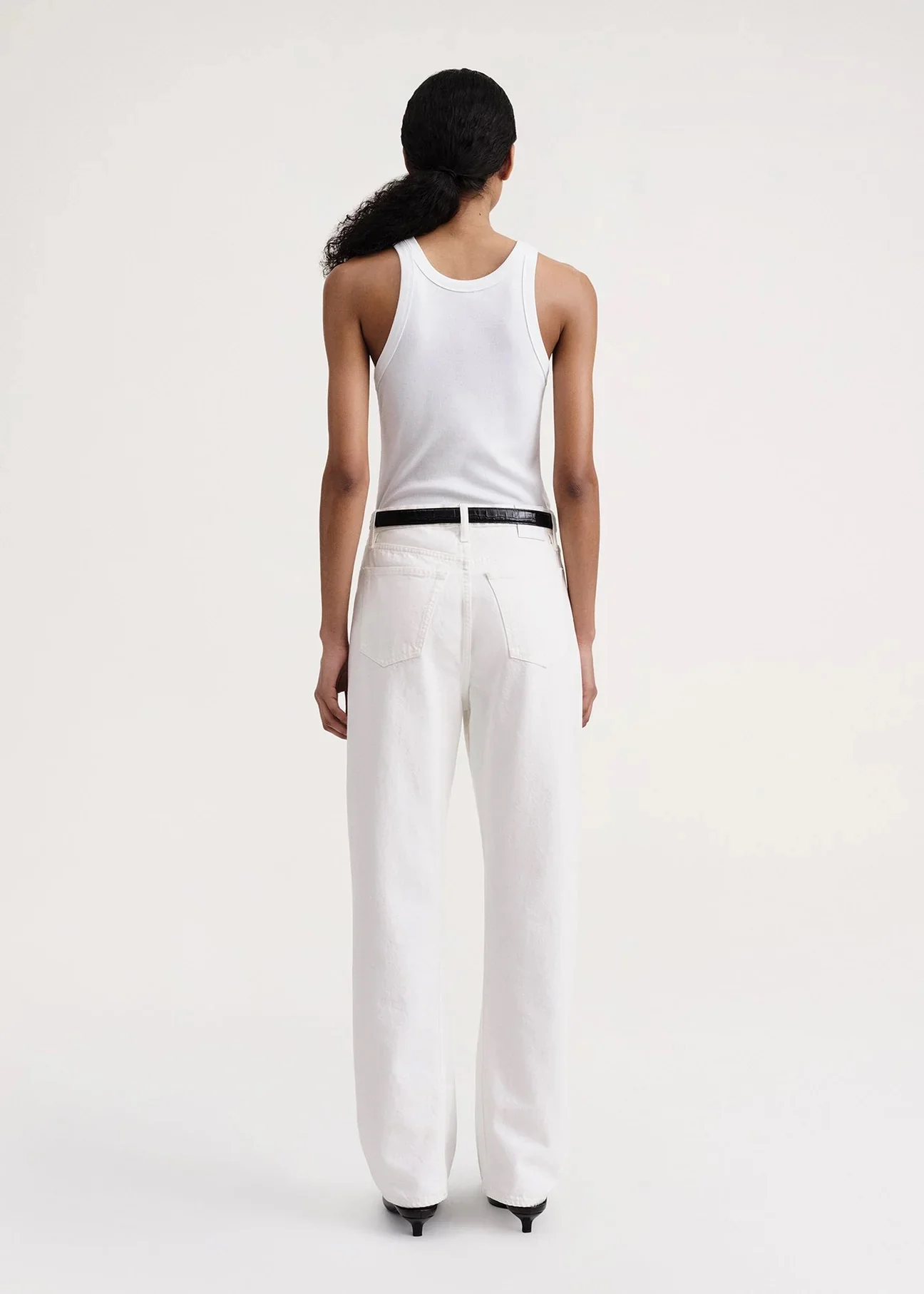 Curved rib tank white - Image 4