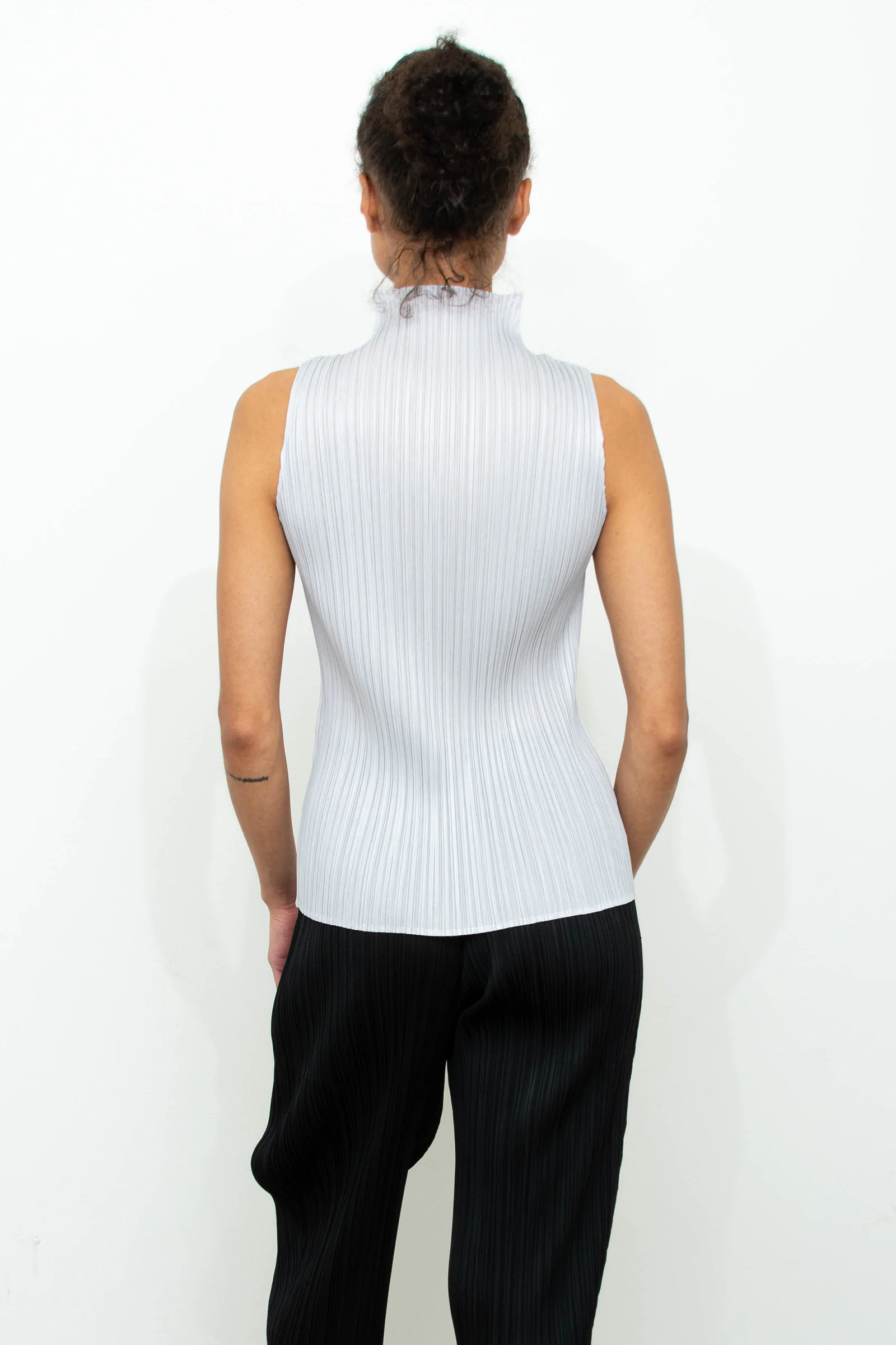 Sleeveless Top Light Grey - Image 5