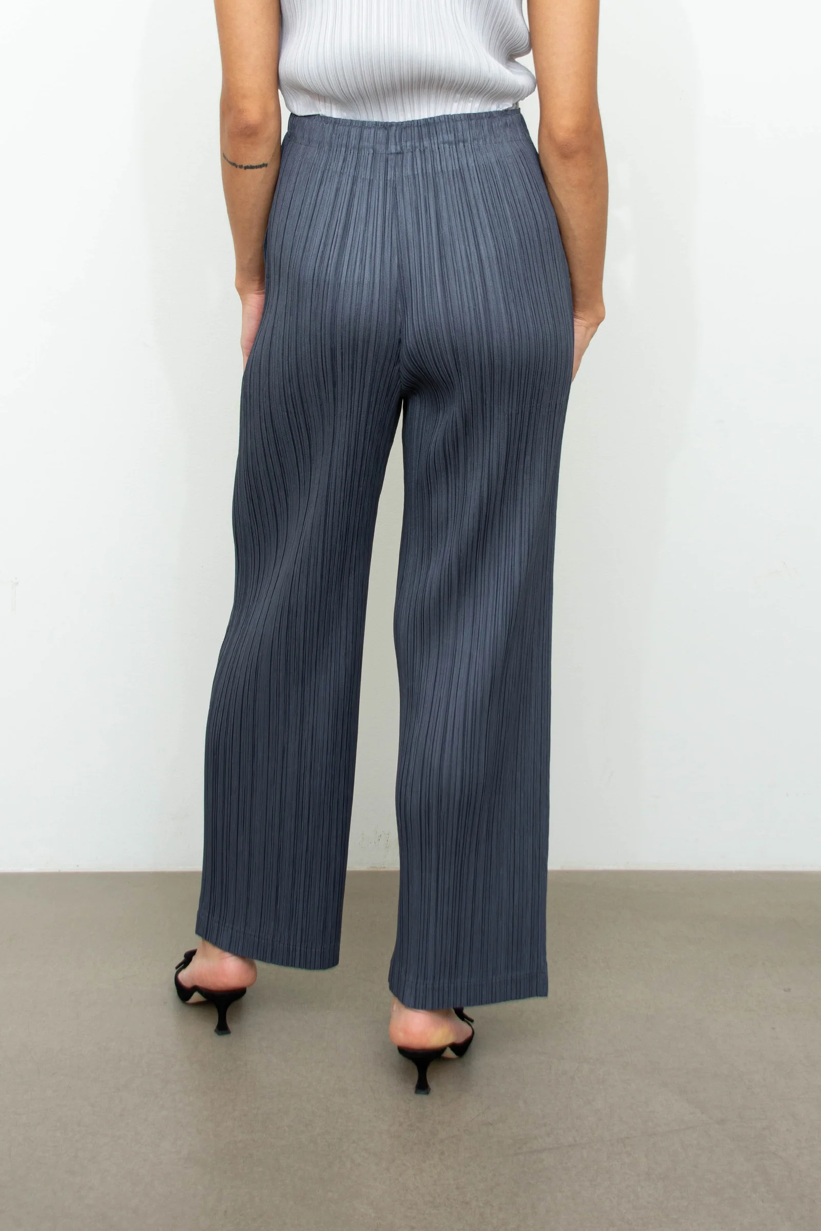 THICKER BOTTOMS - Image 4